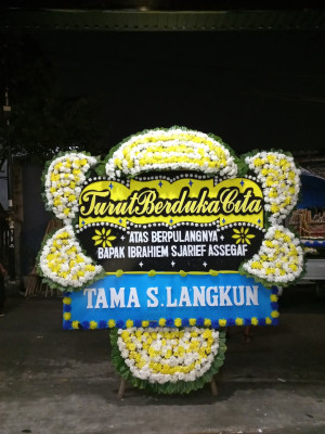 Papan Bunga Duka di Laha